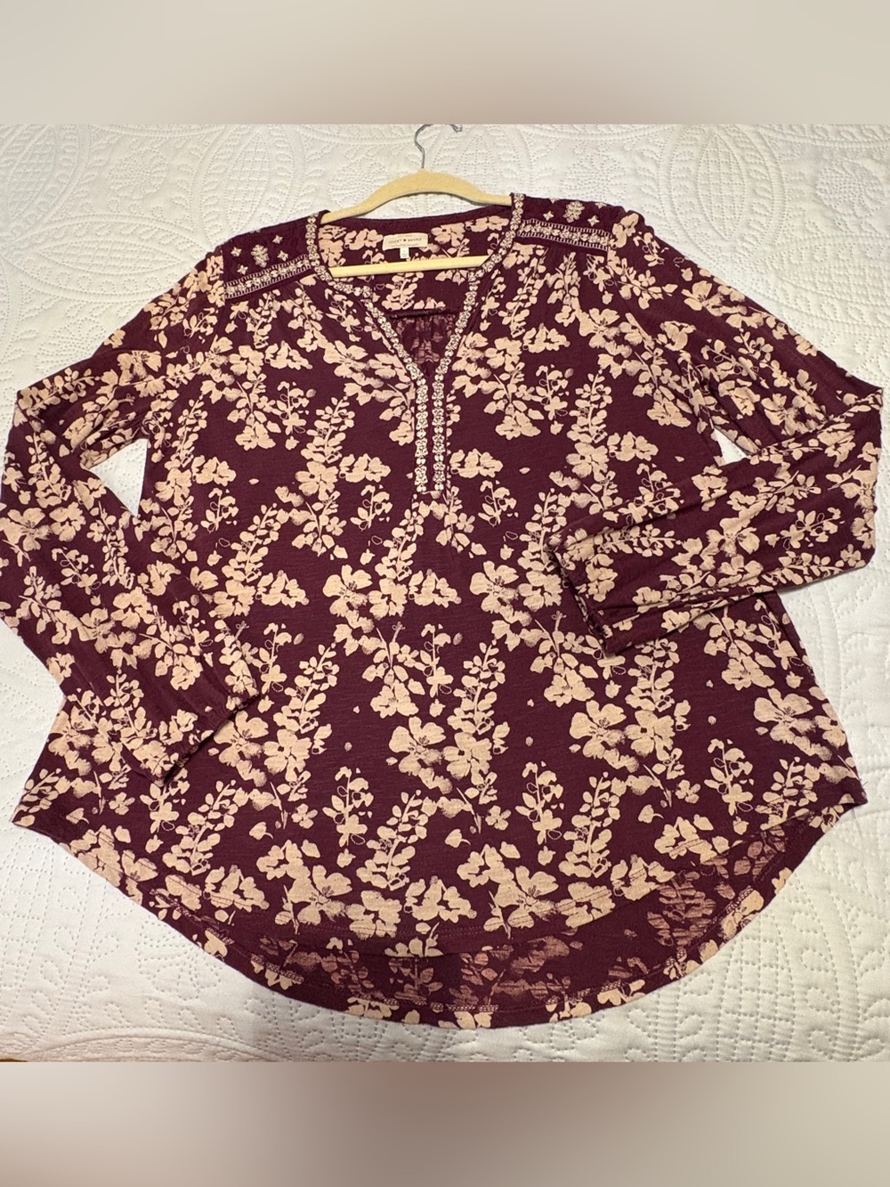 Lucky Brand Women's Burgandy/Cream Floral Embroidered V-Neck Top